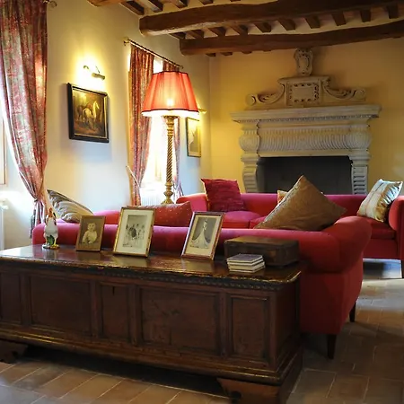 Castello Di Magrano 컨트리하우스 *