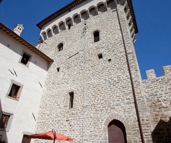 Castello Di Magrano * Carbonesca